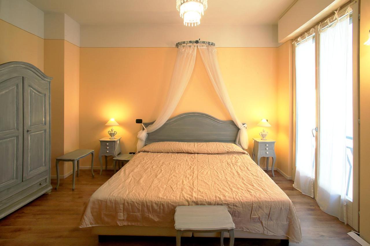 Appartamenti Piazza Umberto I 托里德尔贝纳科 外观 照片