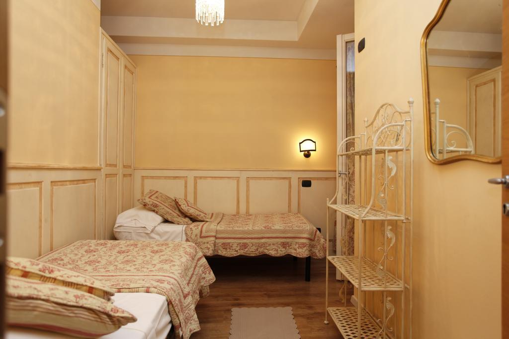 Appartamenti Piazza Umberto I 托里德尔贝纳科 客房 照片