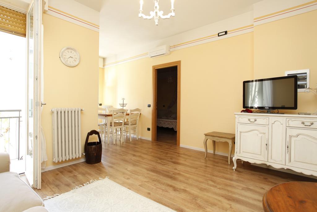 Appartamenti Piazza Umberto I 托里德尔贝纳科 客房 照片